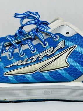 Altra Instint 2, Zero Drop, Men’s 11, Foot Pod Technology, Blue, Silver & White